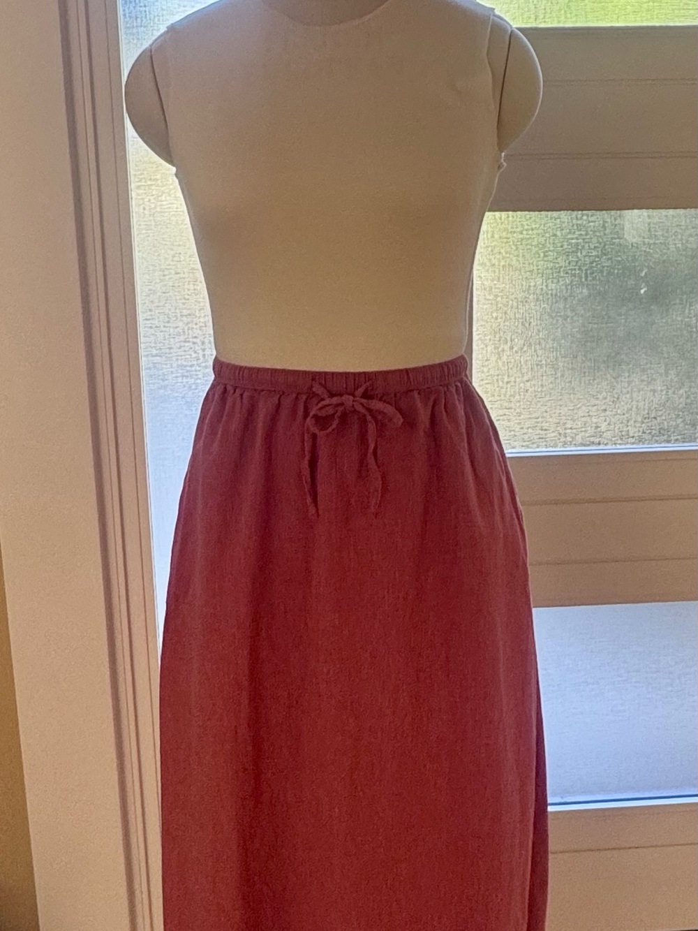 Universal Thread Women’s Drawstring Midi Skirt in Muted Salmon